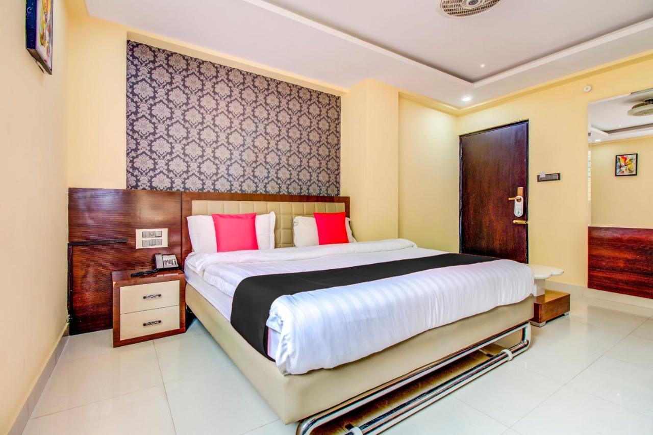 Capital O 5381 The Emirates Hotel Bangalore Dış mekan fotoğraf